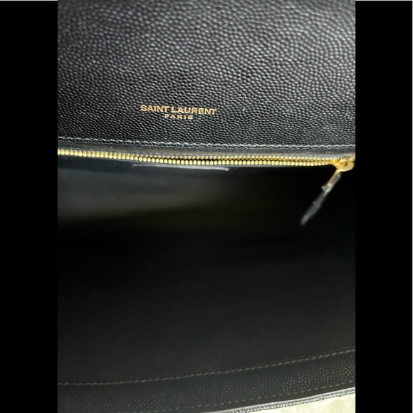 🍾🥂SOLD🥳Large Saint Laurent Envelope Handbag - Picture 7 of 15